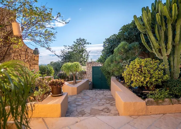 Avanoa - Manzanera * Calp