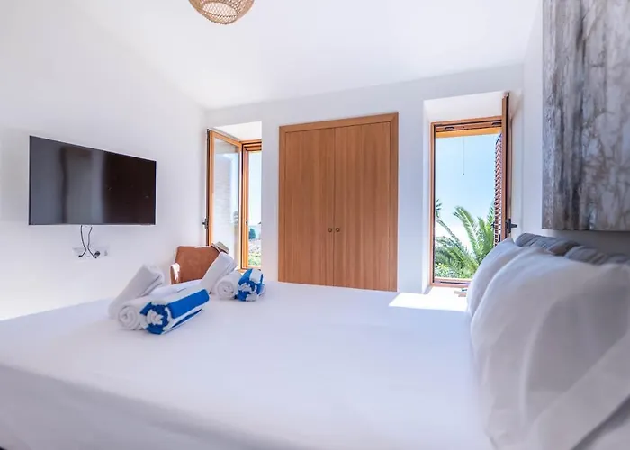 Avanoa - Manzanera Villa *