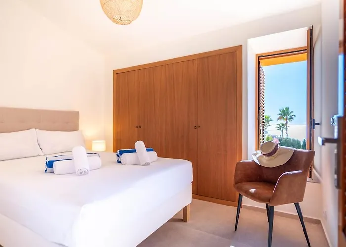 Avanoa - Manzanera * Calp