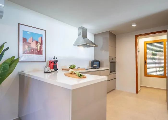 Avanoa - Manzanera *