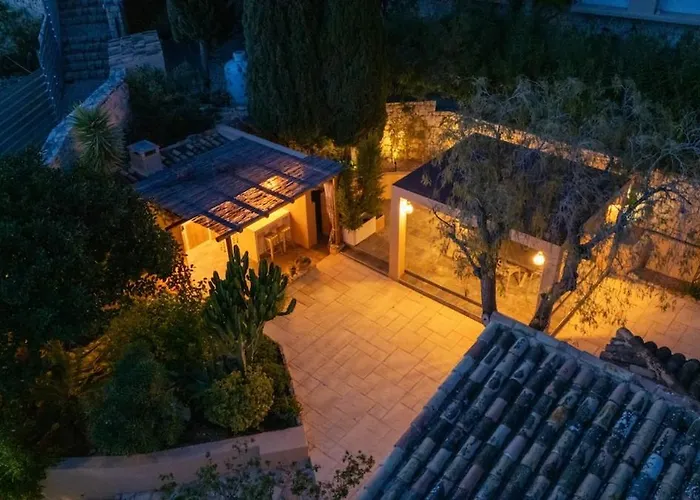 Avanoa - Manzanera Villa