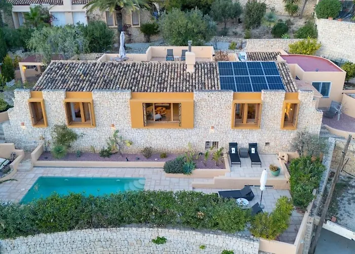 Avanoa - Manzanera * Calp