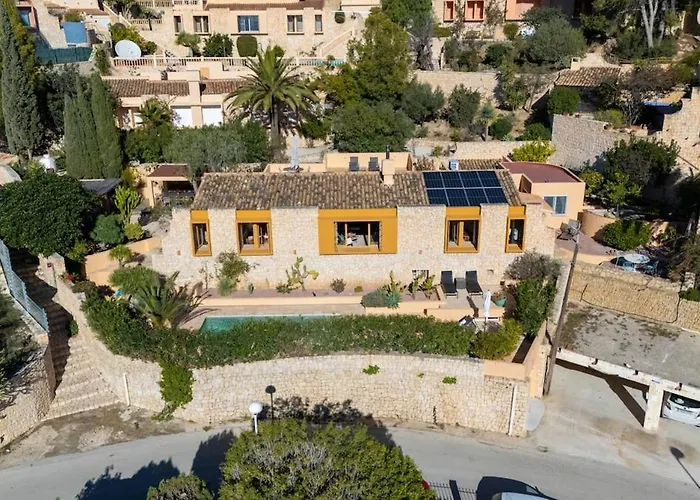 Avanoa - Manzanera *